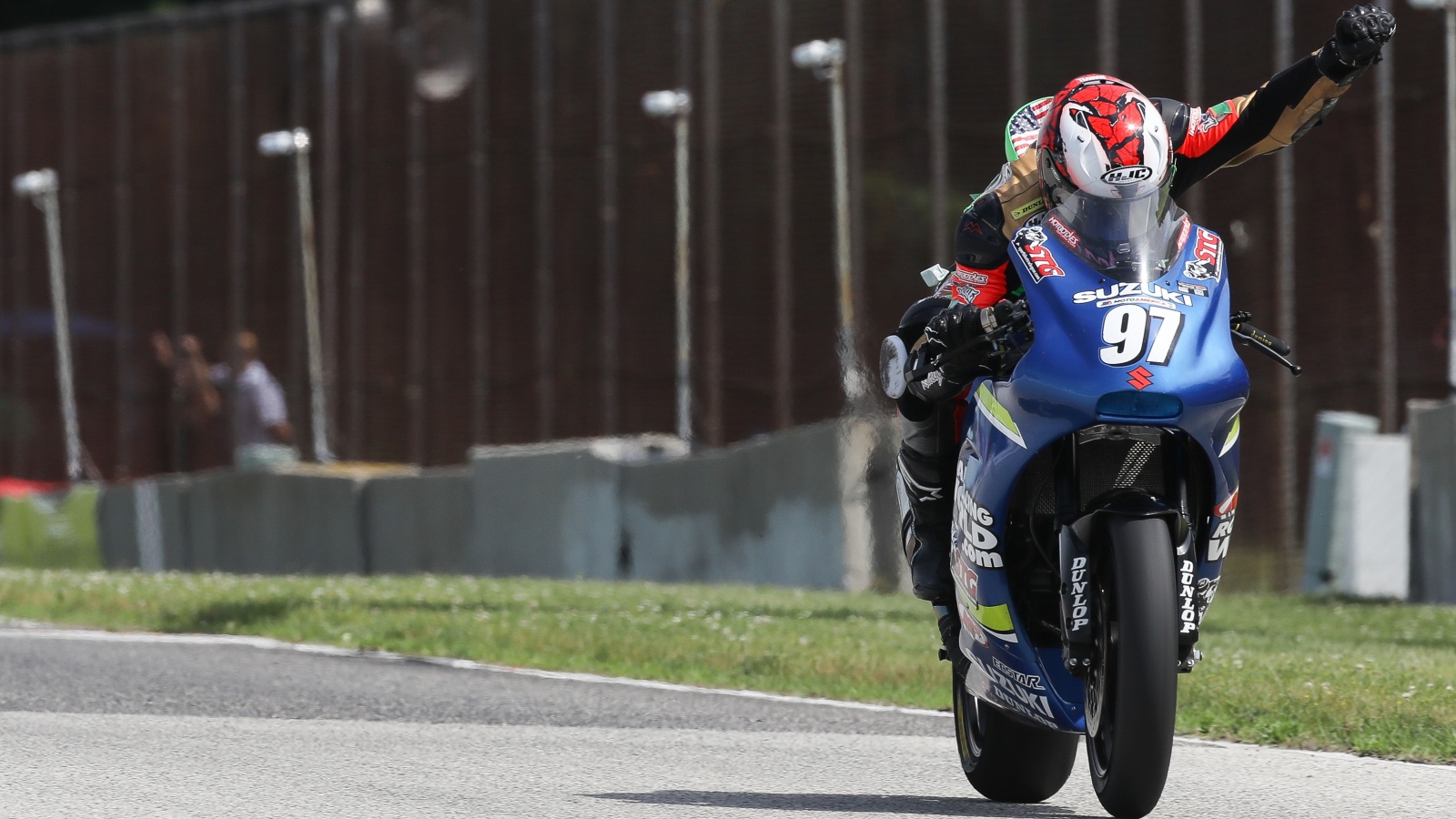 NoTodoMotoGP: Cameron Beaubier y Bobby Fong ganan, Toni Elías sancionado sin podio