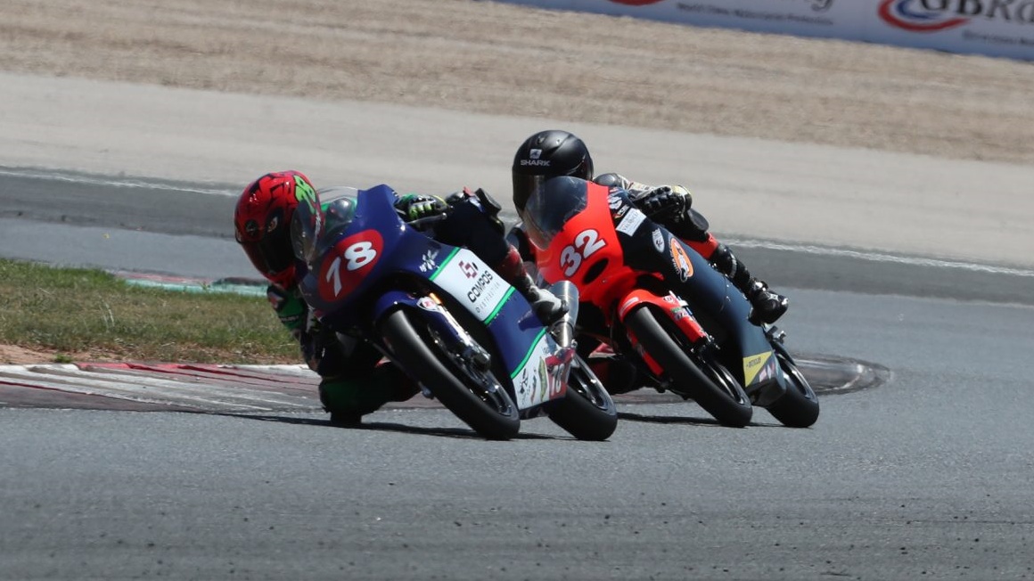 ESBK Navarra: Román Ramos y Carmelo Morales ganan en SBK, Kyle Smith y Óscar Gutiérrez en SSP