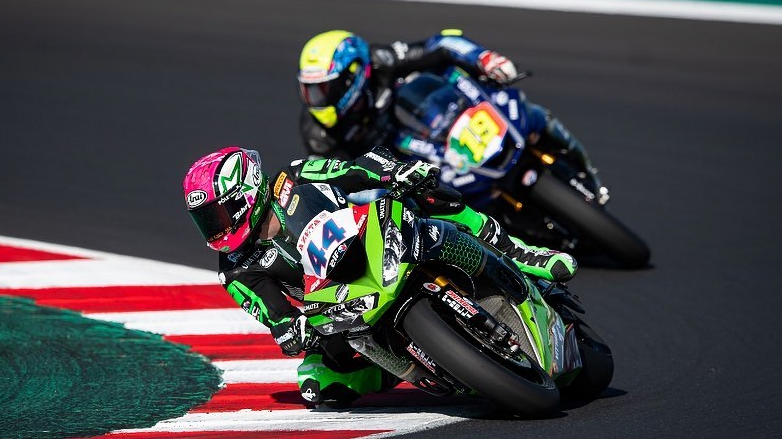 NoTodoMotoGP: Lorenzo Savadori más líder, Xavi Forés brilla y ganan Alberto Ferrández y Bea Neila 