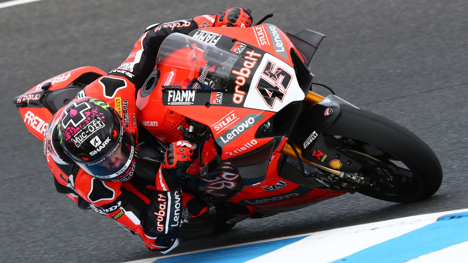 Jonathan Rea, cuatro paredes que se cierran y una trampilla en el suelo