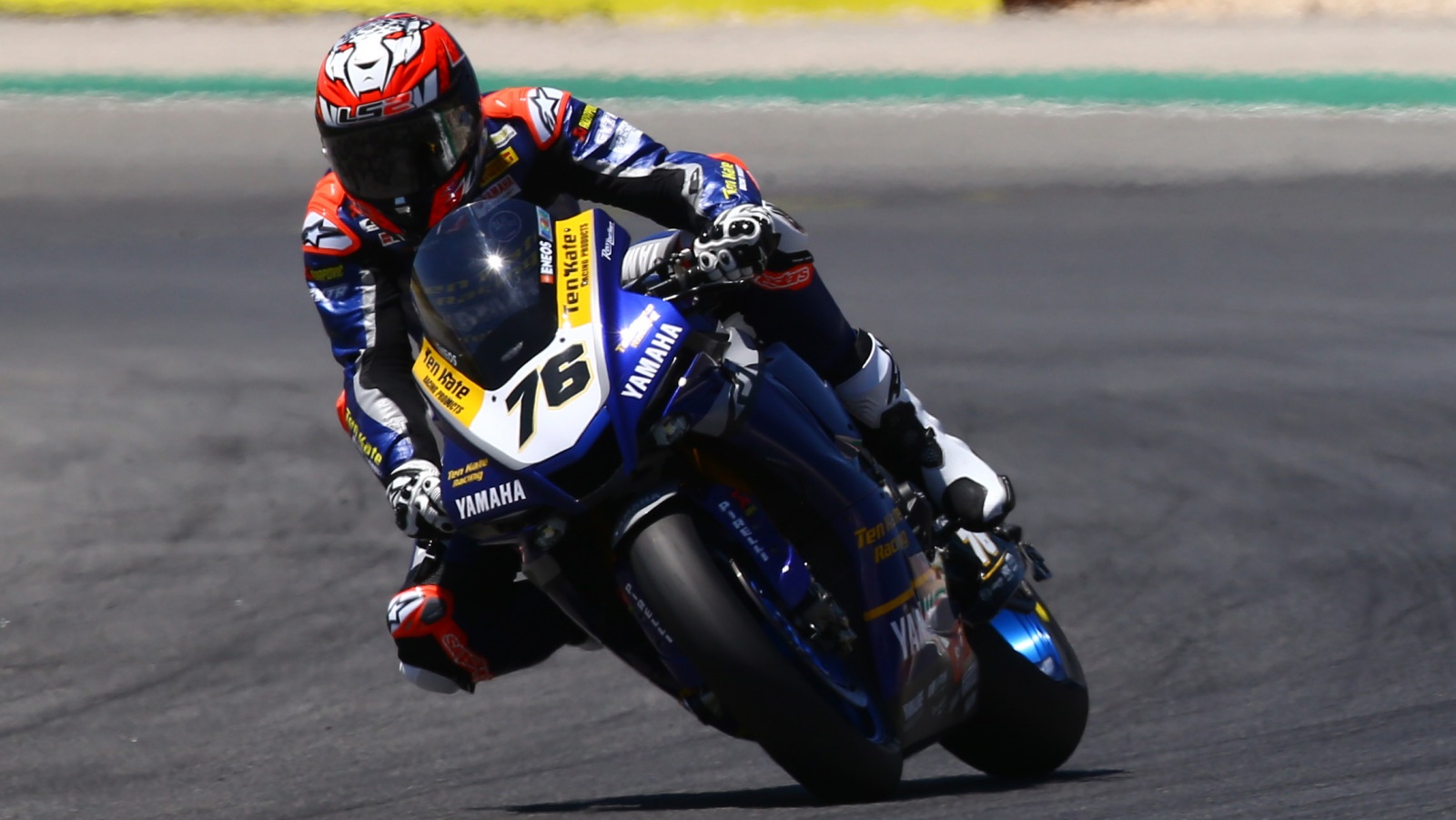 Jonathan Rea no perdona en Portimao y también arrasa en la carrera Superpole
