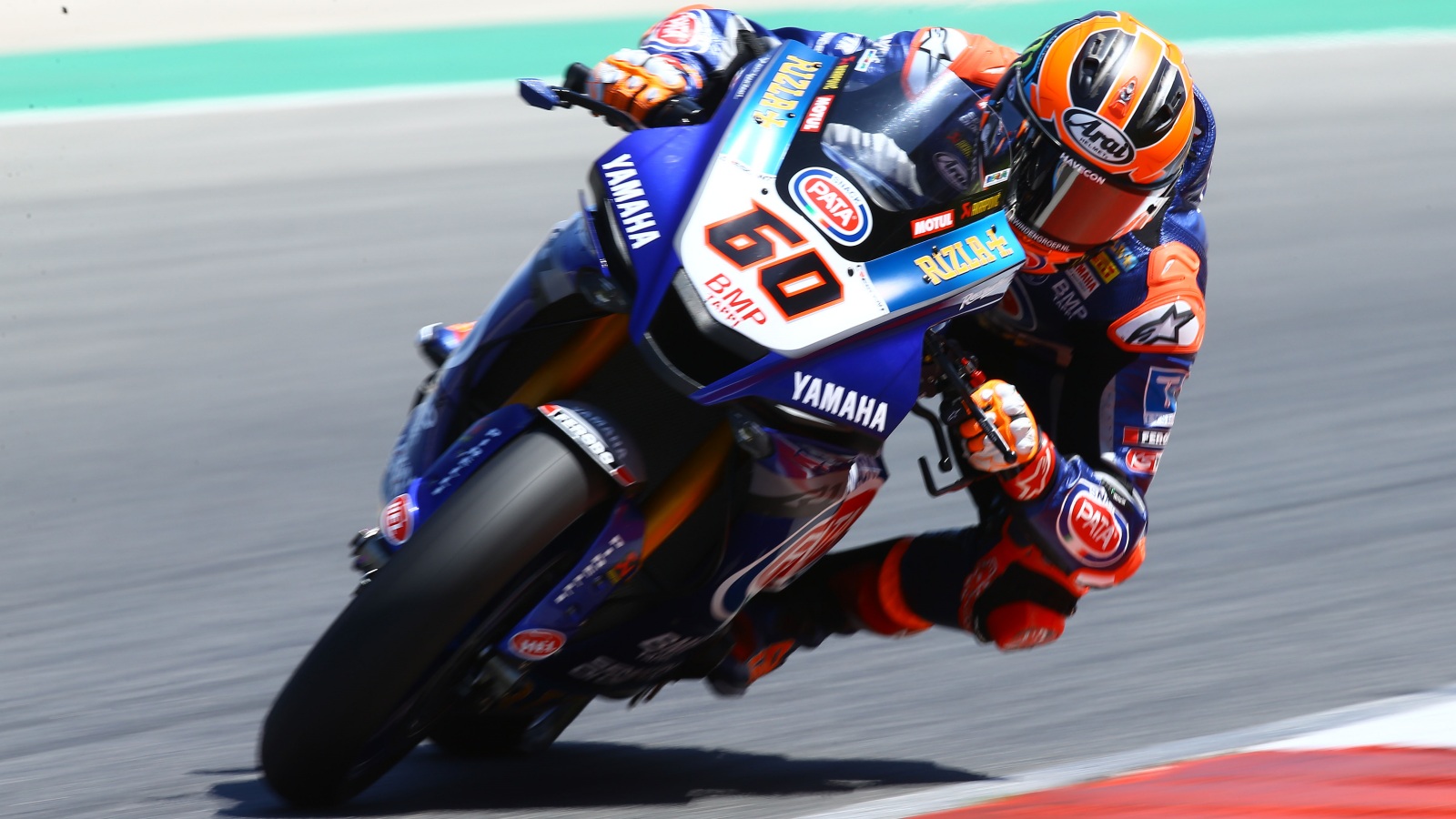 Jonathan Rea completa el triplete en Portimao y arrebata el liderato a Scott Redding
